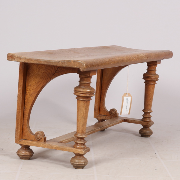 BÄNK, barockstil, omkring år1900, ek