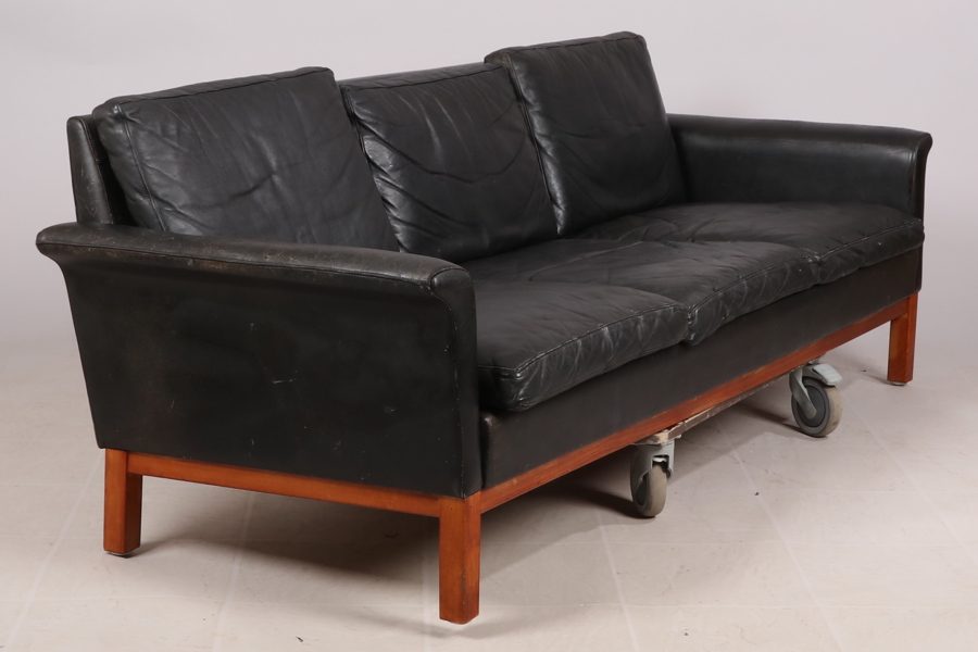 SOFFA, 1960/70-tal, svart skinn