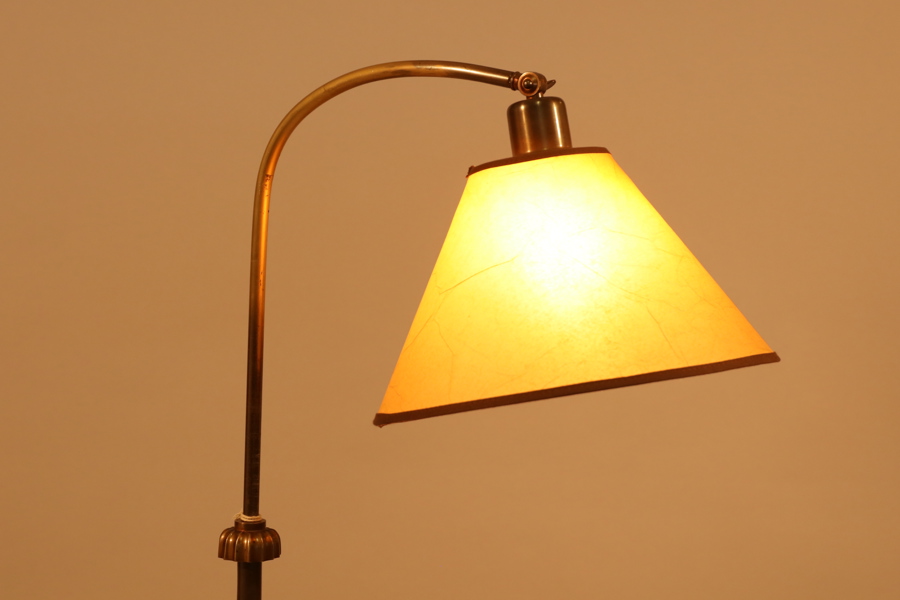 GOLVLAMPA, 1940/50-tal, mässing