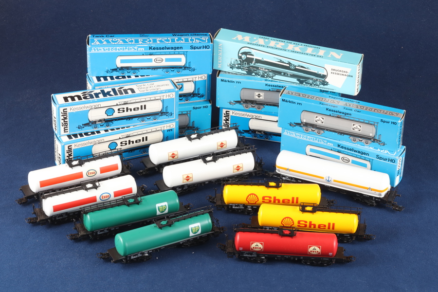 MÄRKLIN TANKVAGNAR, 10 st, H0