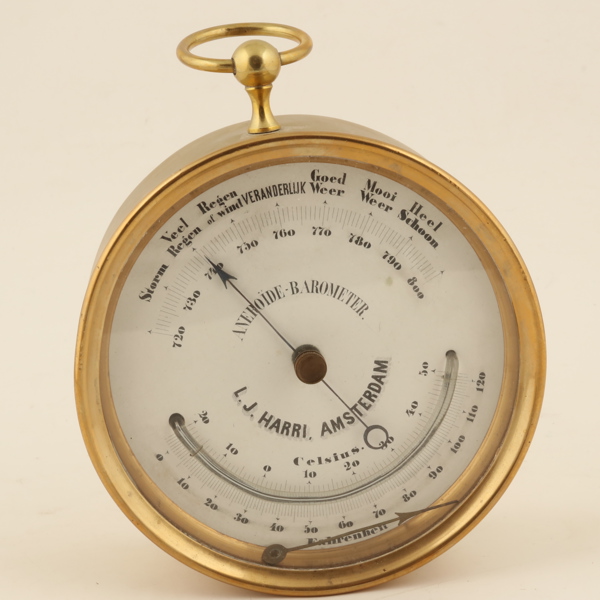 BAROMETER OCH TERMOMETER