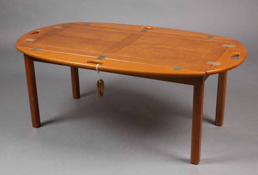BUTLERS TRAY, Engelsk stil
