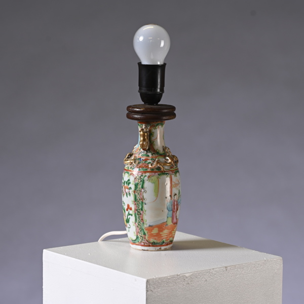 BORDSLAMPA, Kina, 1800-tal, porslin