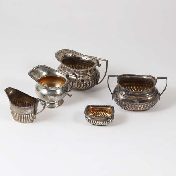 PARTI SILVERFÖREMÅL, England, 1900-tal