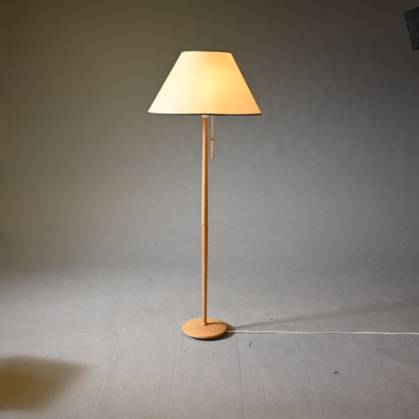 GOLVLAMPA, 1900-talets andra hälft, ek