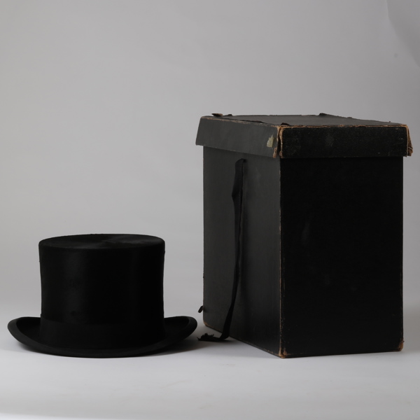 CYLINDERHATT, 1900-talets första hälft