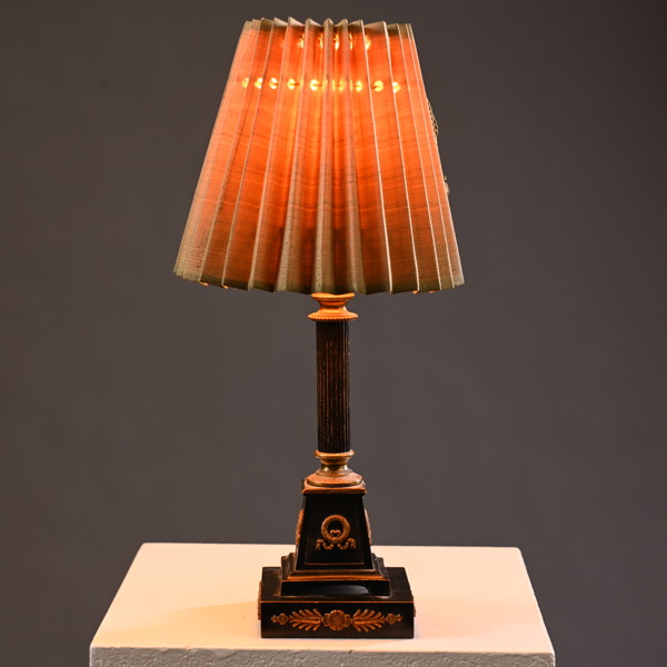 BORDSLAMPA, empirestil