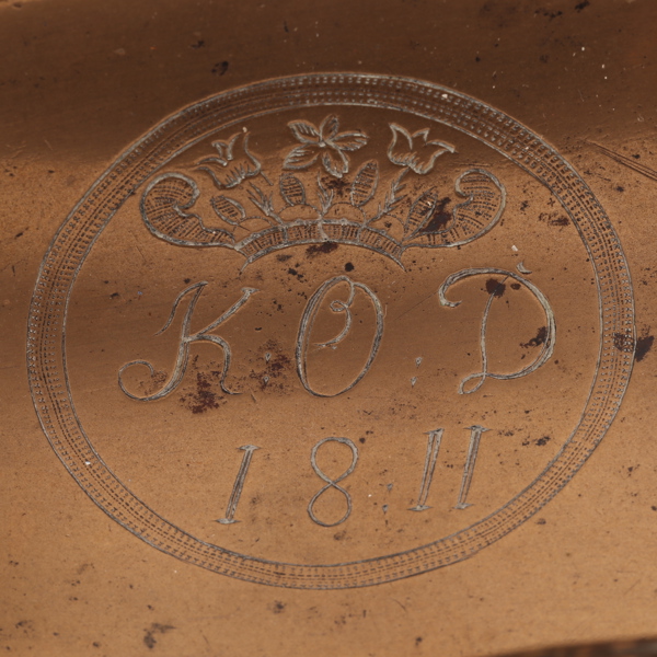 STRYKJÄRN, mässing, 1811