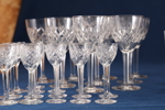 Rödvinsglas, 9 st, likörglas, 4 st, snapsglas 9 st, helgaslipning samt 13 st (6+7), grogglas med marint motiv, i parti