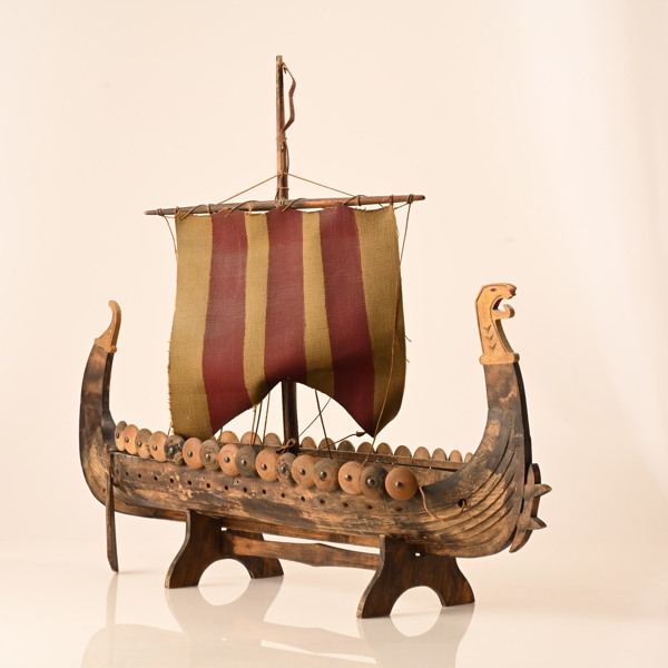 BÅTMODELL, 1900-tal, vikingaskepp