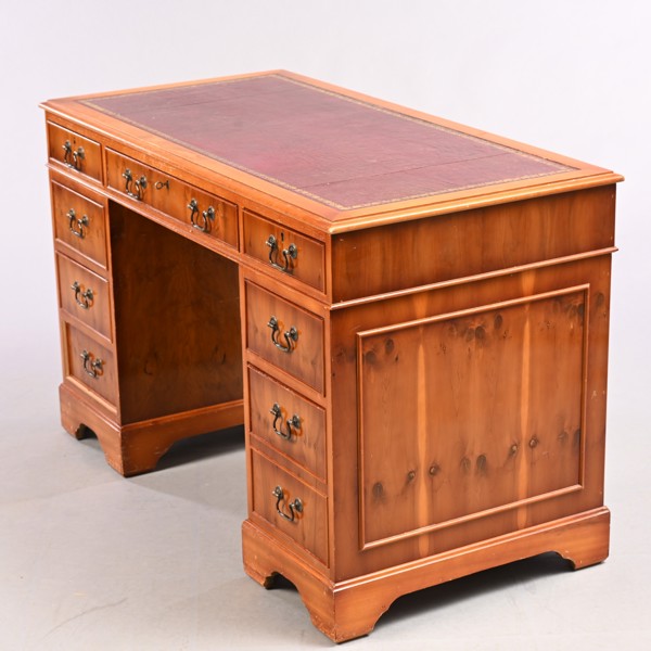 SKRIVBORD, England, idegran 