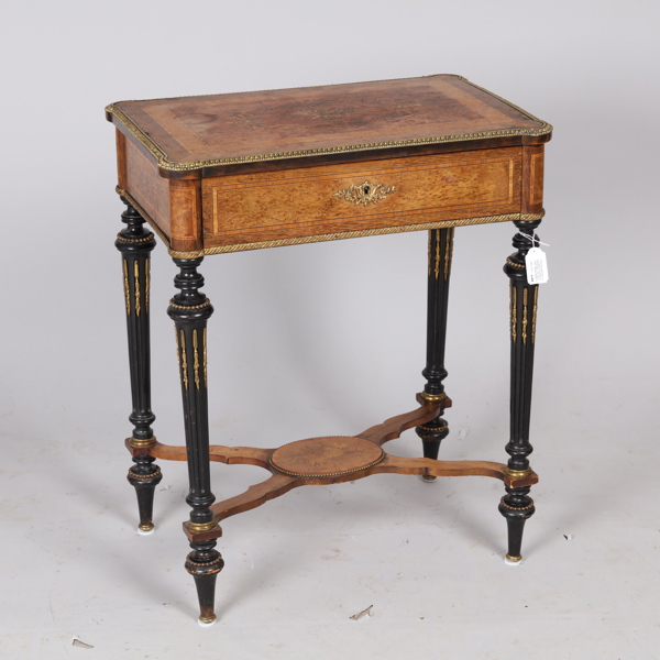 Damarbetsbord, Louis XV-stil, 1800-talets andra hälft_1443d_8dafae820b383c7_lg.jpeg