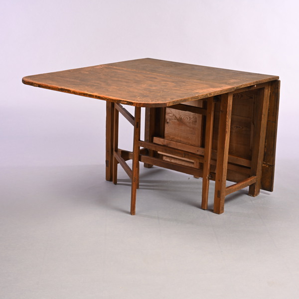 SLAGBORD, furu, 1800-talets första hälft