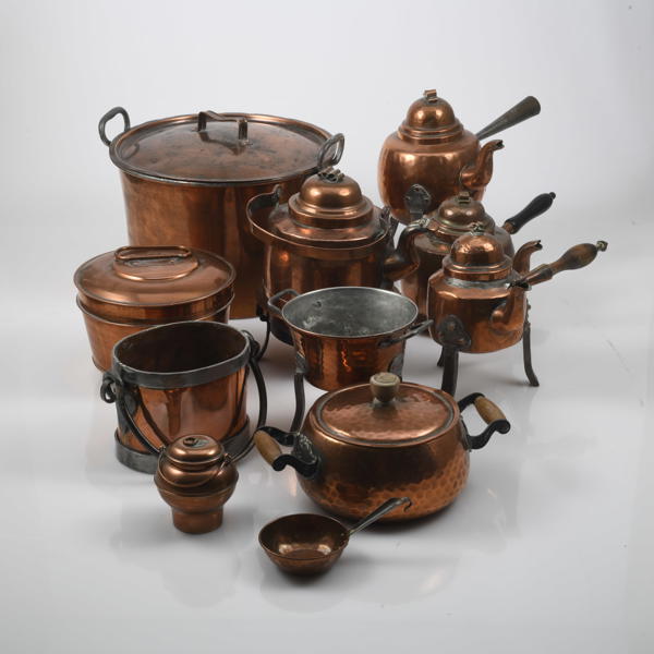 KOPPARFÖREMÅL, 11 delar, 18/1900-tal