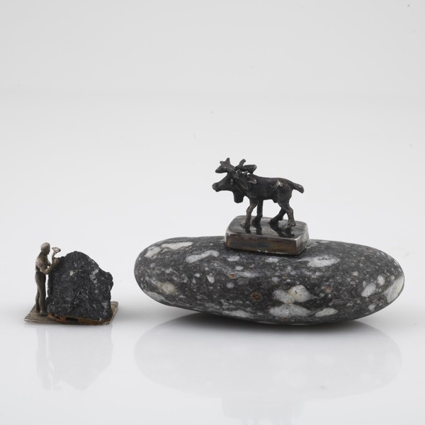 MINIATYRER, 2 st, silver och sten 