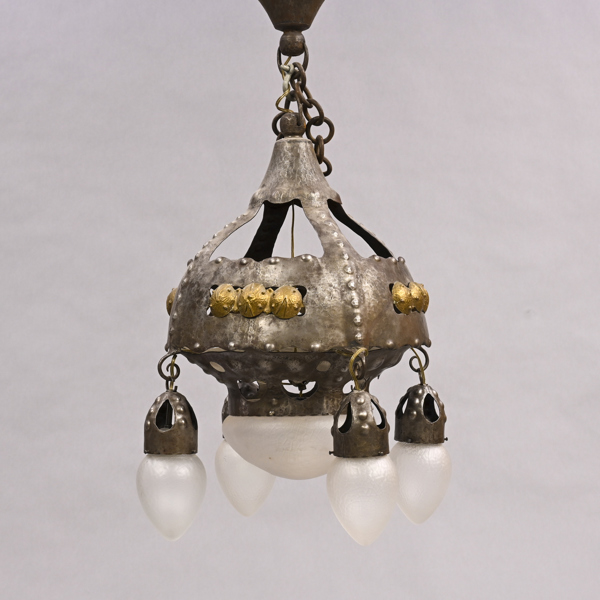 TAKARMATUR, jugend, 1900-talets början