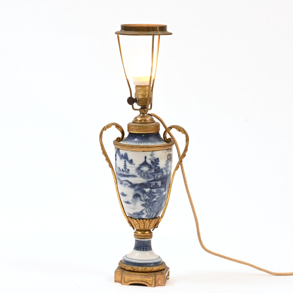 BORDSLAMPA, Kina, porslin, 18 / 1900-tal