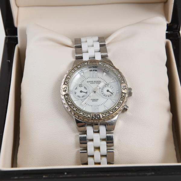 ANNE KLEIN, damarmbandsur