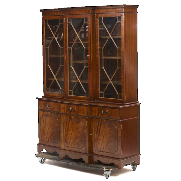 BOKSKÅP/VITRINSKÅP, 1900-tal, England