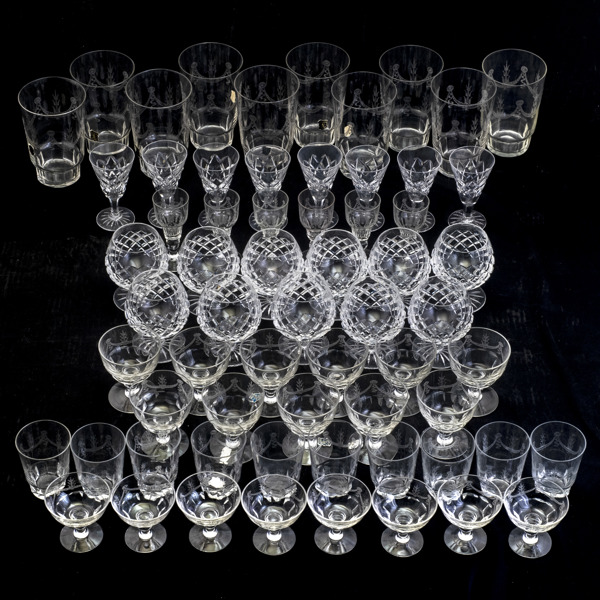 EDVIN OLLERS, glasservis, 45+19 delar