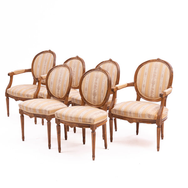 2 KARMSTOLAR, 4 STOLAR