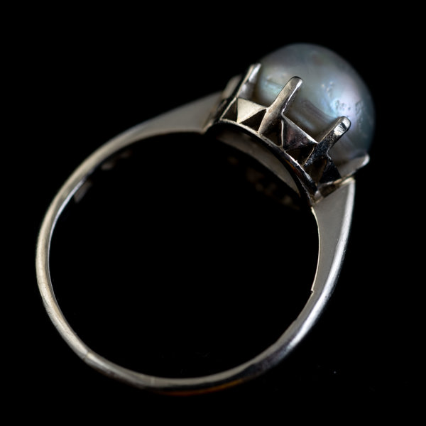 RING, platina, dekor med pärla
