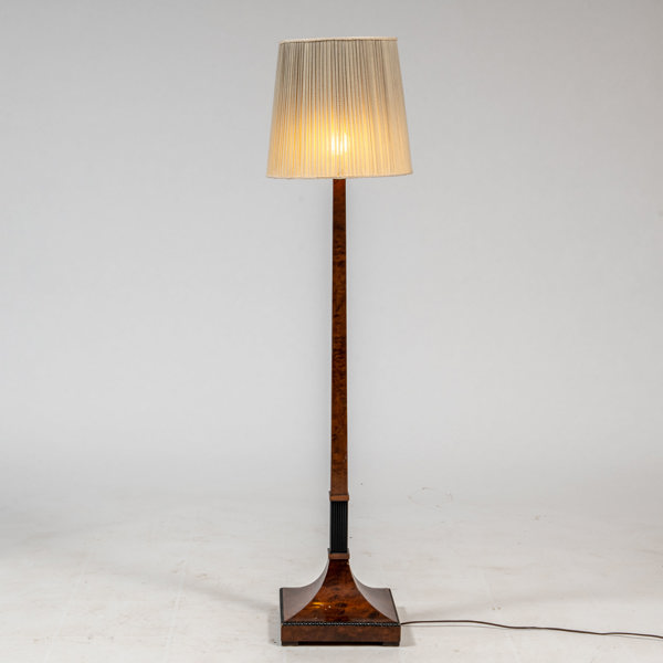 GOLVLAMPA, 1910/20-tal