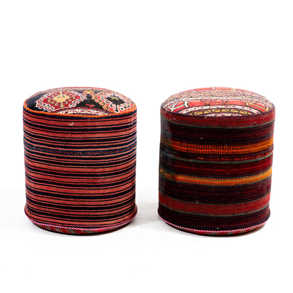 SITTPUFFAR, 2 st, samtida