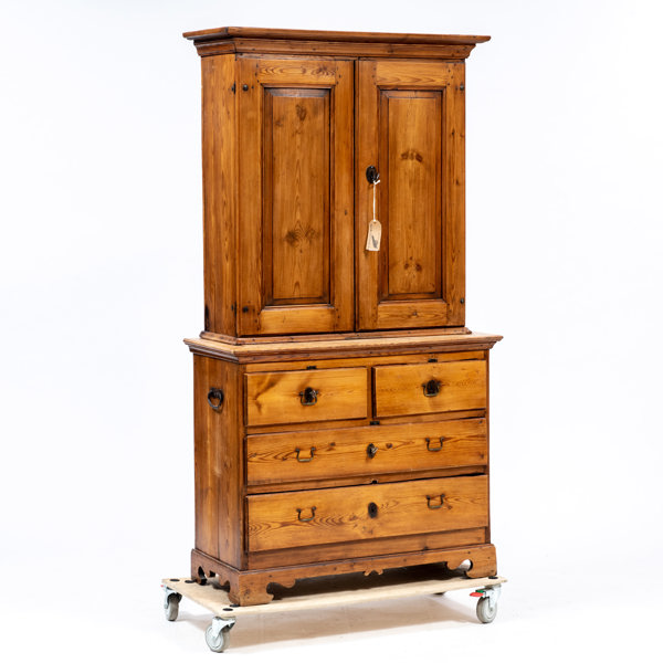 SKÄNKSKÅP, 17/1800-tal, betsad furu