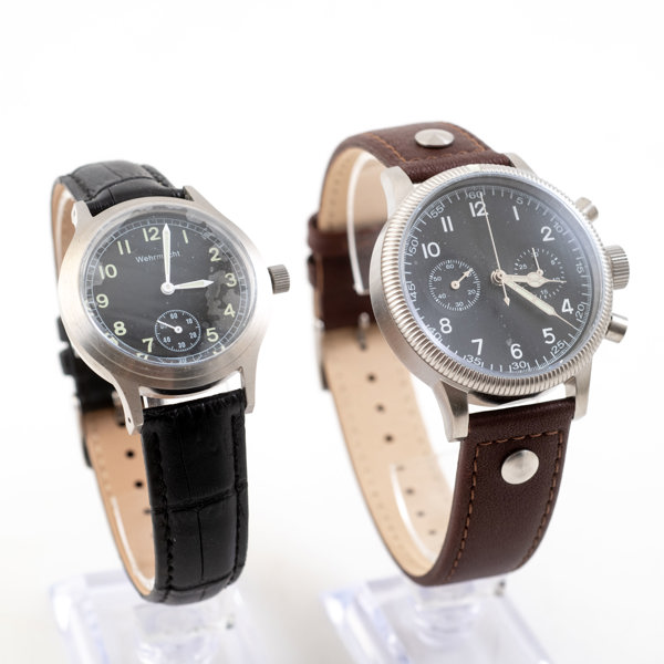 ARMBANDSUR, 2 st, samtida