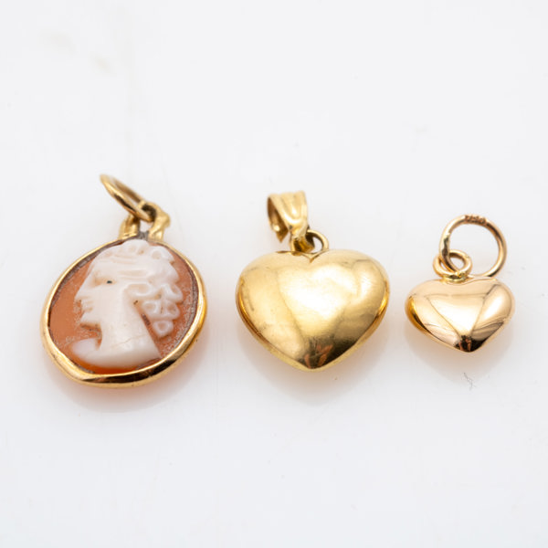 HÄNGEN, 3 st, 18K Guld