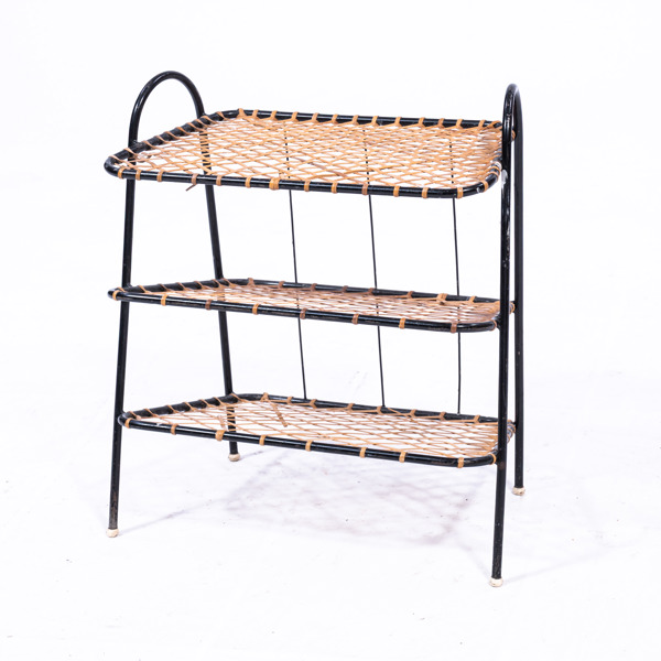 TIDNINGSBORD, 1900-talets mitt