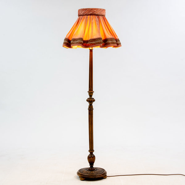 GOLVLAMPA, 1900-tal