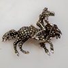 BROSCHER, 2 st, HÄNGEN, 2 st, silver