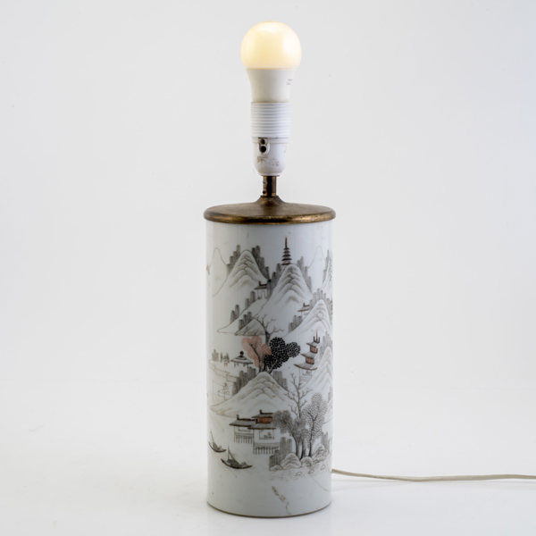 BORDSLAMPA, porslin, Kina, 1900-tal