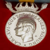 MYNT, 8 st samt medalj