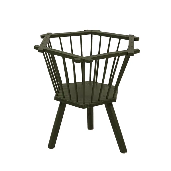 GARNKORG med itappade ben, 1800-tal