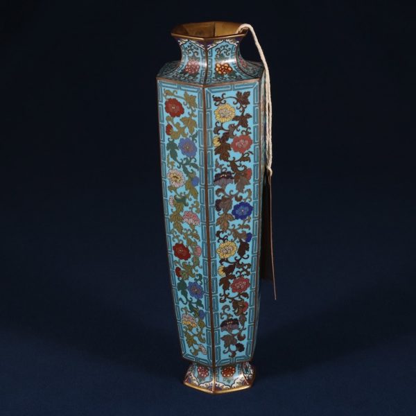 VAS, Kina, 1900-tal, Cloisonne