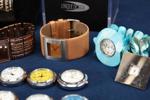 Damarmbandsur, bl.a. Guess, Mango 3 st, O.N.E., etuier till O.N.E. och Mango 1 st