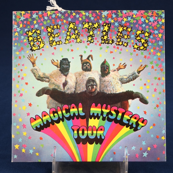 BEATLES, Magical mystery tour_5218a_8dbda0b58d795b3_lg.jpeg