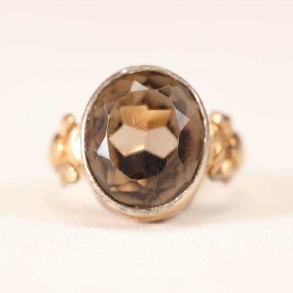 Ring, 18k guld, med slipad sten, i8 (1935), inskription, stl 15,25 mm, vikt 4,2 gram_707a_8daf8a2cc590016_lg.jpeg