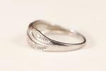 Ring, 18k vitguld, med 4 st briljantslipade diamanter, ca 0,08 ctv, stl 17,25 mm (54), vikt 2,2 gram