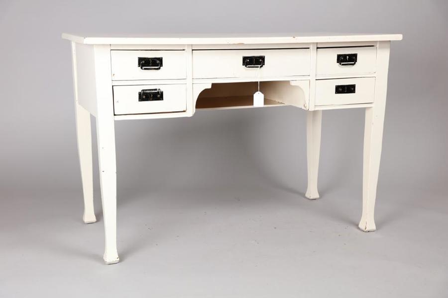 Skrivbord, 1900-talets början, Jugend, vitmålad, höjd 77, 116 x 60 cm _746a_8daf8a306212aa0_lg.jpeg