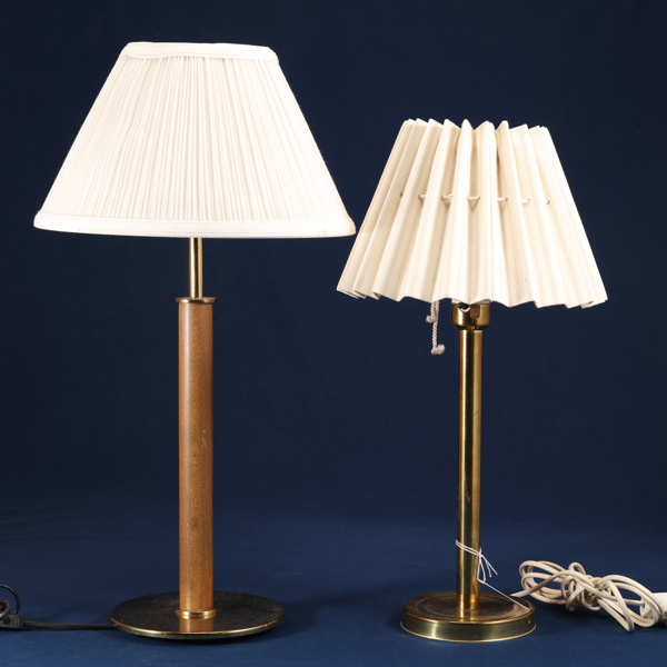 Bordslampa, Abo Randers, Danmark, mässing samt bordslampa, chelsom, höjd 28 resp 35 cm_878a_8dafabf25233bd4_lg.jpeg