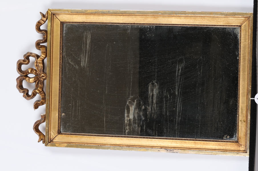 Spegel, 1900-tal, Gustaviansk stil, förgylld, stämpelmärkt H.Boustedt Spegel & Ramfabrik, 56 x 32 cm_880a_8dafae87102a0a3_lg.jpeg